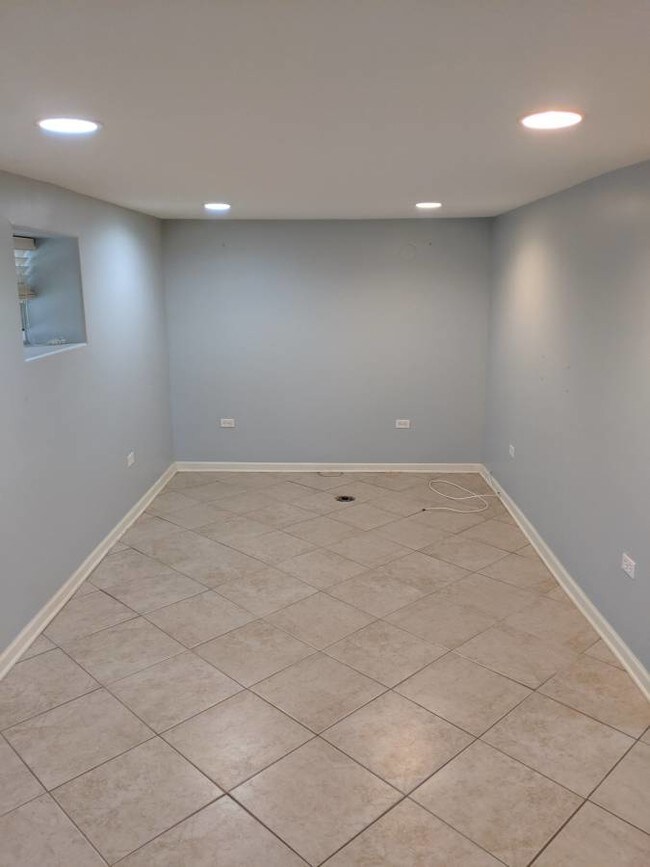 Foto del edificio - 4728 N Lowell Ave