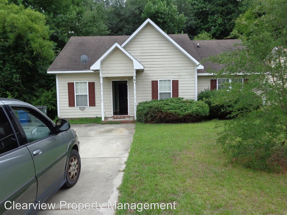 Foto principal - 6853 Bailey Lake Rd