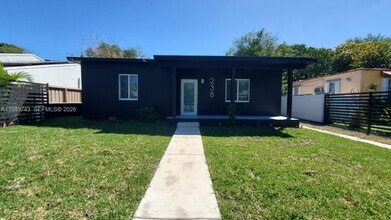 Building Photo - 238 NW 45th St