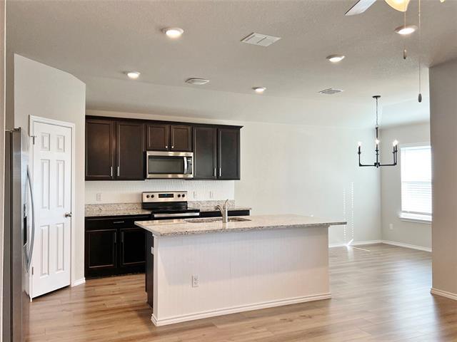 Foto del edificio - 3333 Brosnan Rd