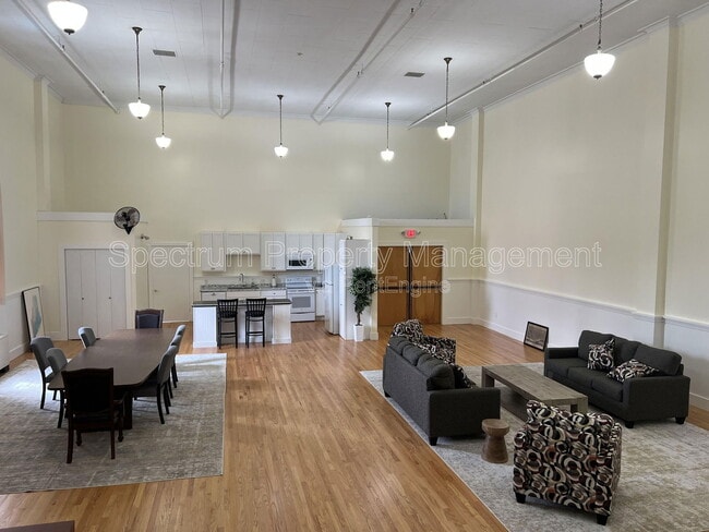 Foto del edificio - 24 Common St