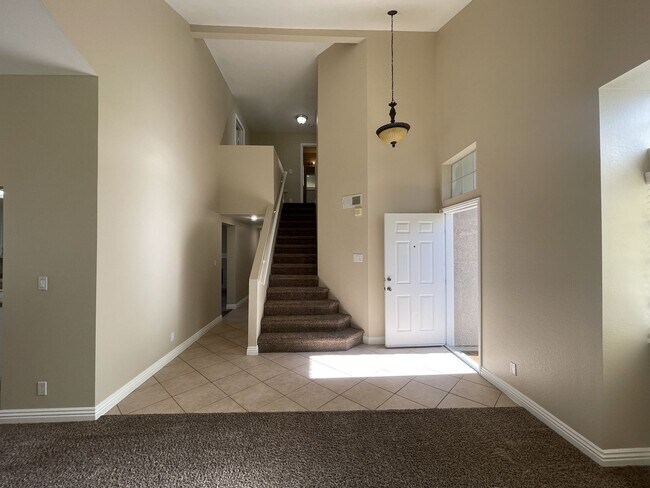 Foto del edificio - Lancaster 3 bedroom - AVAILABLE NOW!