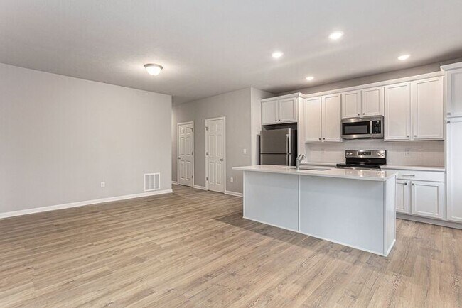 Foto del edificio - Apply by March 20th and take advantage of $500 off your move-in cost. Don’t miss this limited-tim...