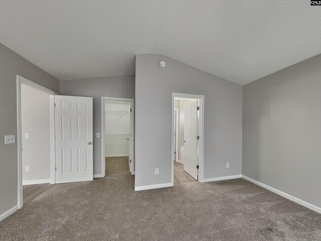 Foto del edificio - 149 Fox Grove Cir