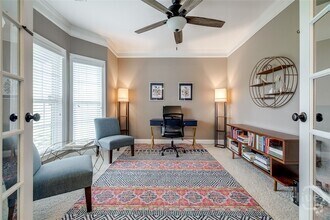 Building Photo - 121 Cypress Loop