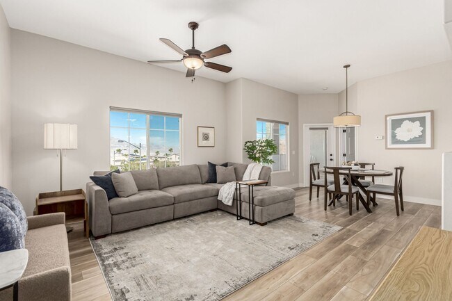 Foto del edificio - Stunning furnished 2-Bedroom Condo with Mo...