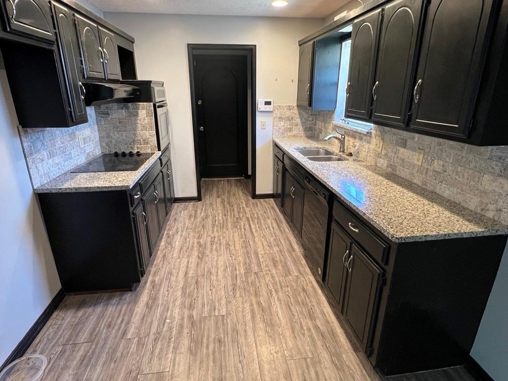 Building Photo - 3821 Meadow Ln