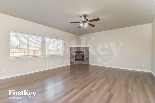 Foto del edificio - 8288 Kintla Ct