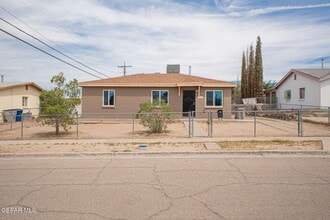 Building Photo - 7813 Rodeo Ave