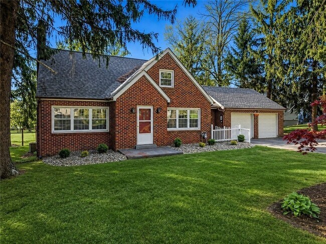 Foto del edificio - 1060 S Hermitage Rd