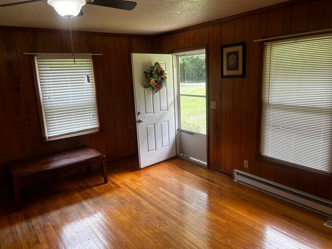 Fotografía del edificio - 3733 Wakefield Ln