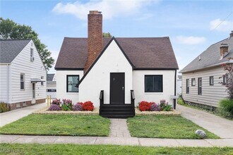 Building Photo - 5244 W 49th St