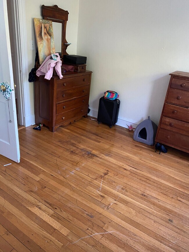 Foto del edificio - 364 Riverway