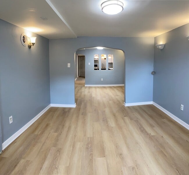 Foto del edificio - 3755 S Winchester Ave