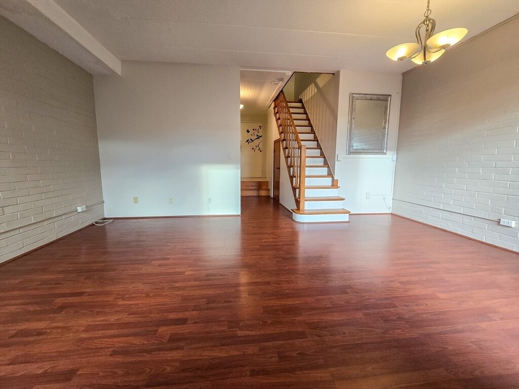 Photo - 1856 Beacon St (Brookline, MA)