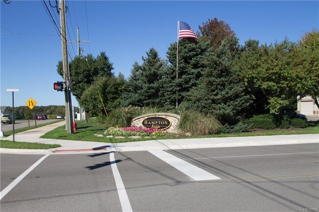 Foto del edificio - 4191 Hampton Ridge Blvd