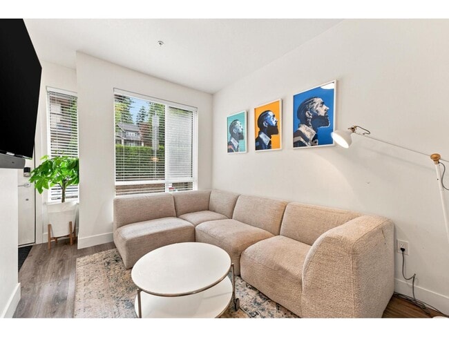 Building Photo - 15775 Mountain View Dr
