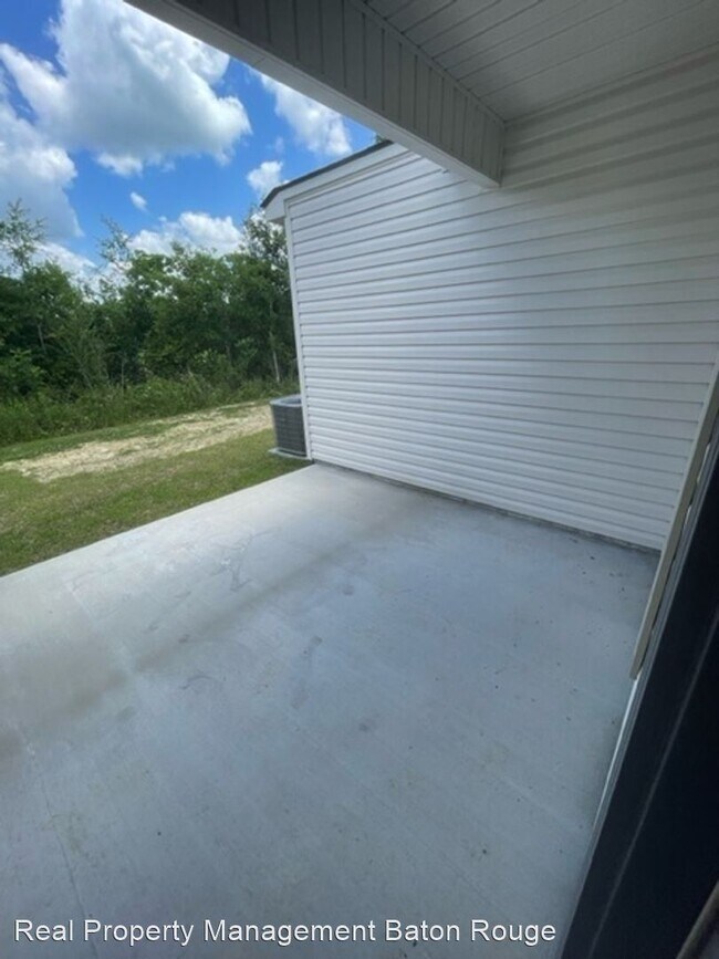 Building Photo - 2 br, 2 bath House - 17414 Berkshire Dr