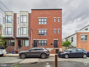 Building Photo - 2646 Manton St