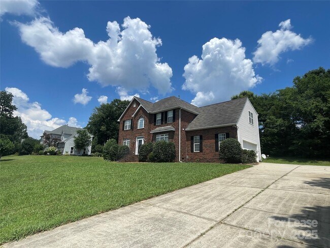 Building Photo - 5650 Berry Ridge Dr