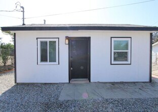 Building Photo - 3506 Crestmore Rd