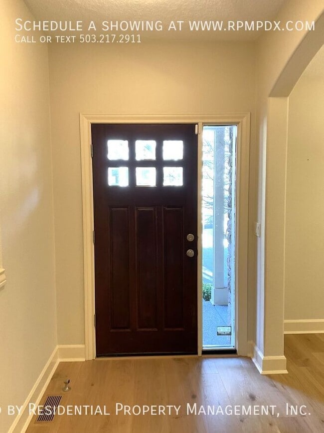 Building Photo - 18278 SW Santoro Dr
