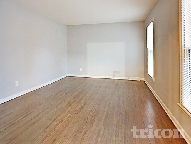 Foto del edificio - 6422 War Eagle Ln