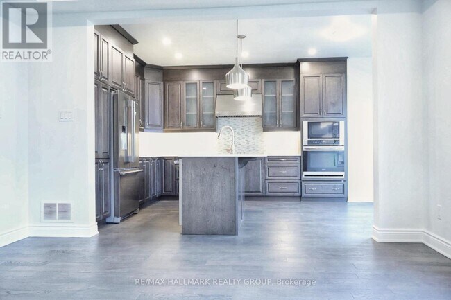 Building Photo - 319 Proxima Terrace