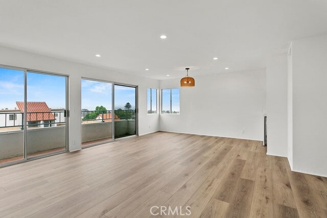Building Photo - 715 Calle Camisa
