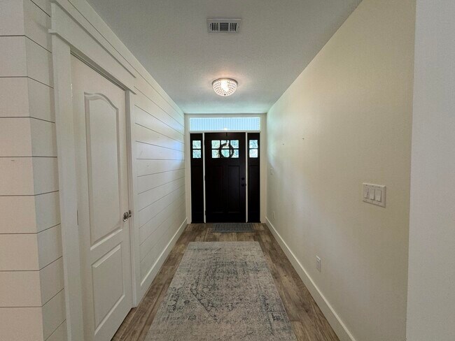 Foto del edificio - 418 Calhoun Ave