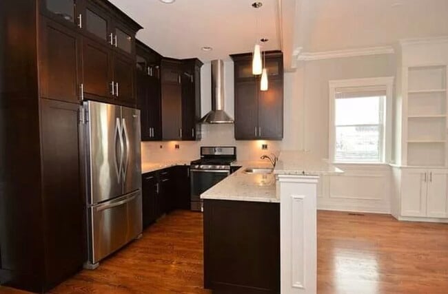 Building Photo - 3136 N Elston Ave
