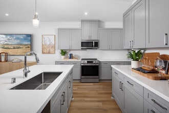 Building Photo - Independence in Dixon