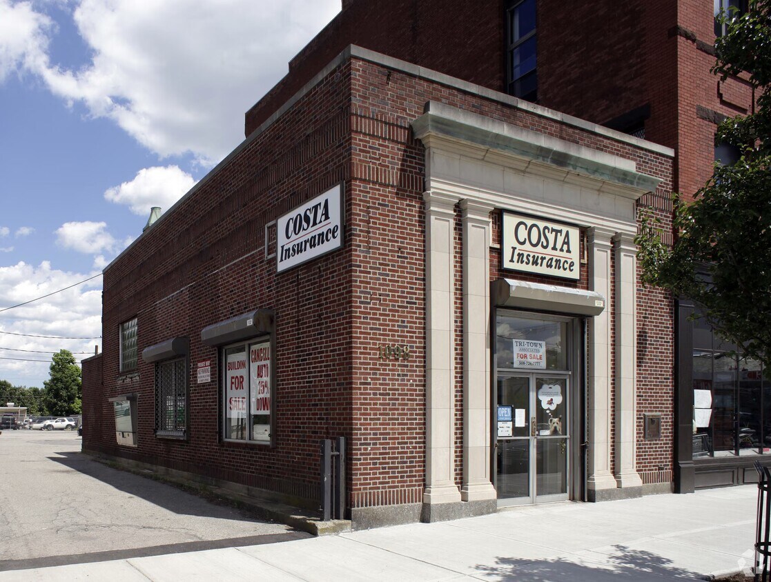 Photo - 1098 Main St (Brockton, MA)