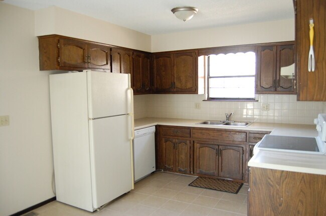 Building Photo - 7300 NW 78th St