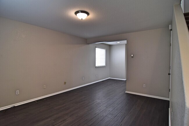 Foto del edificio - 4720 S Bannock St