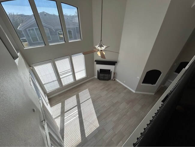 Foto del edificio - 416 Cypress Hill Dr