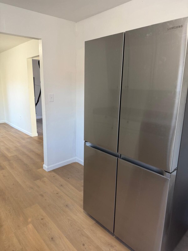 Foto del edificio - 1665 Elaine Rd