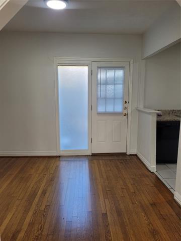 Building Photo - 5719 Live Oak St