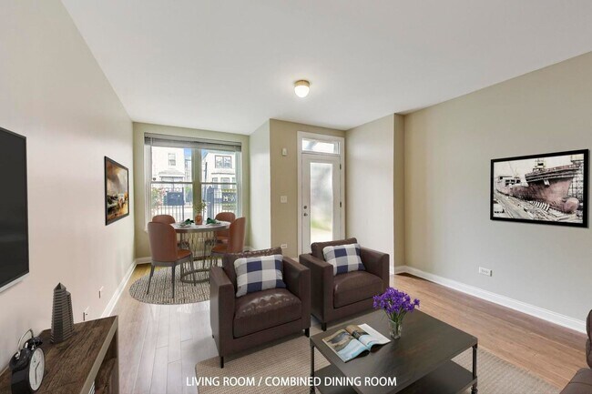 Building Photo - 3502 W Diversey Ave