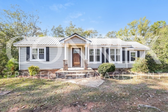 Primary Photo - Adorable 3 bedroom, 2 bath Birmingham Home!