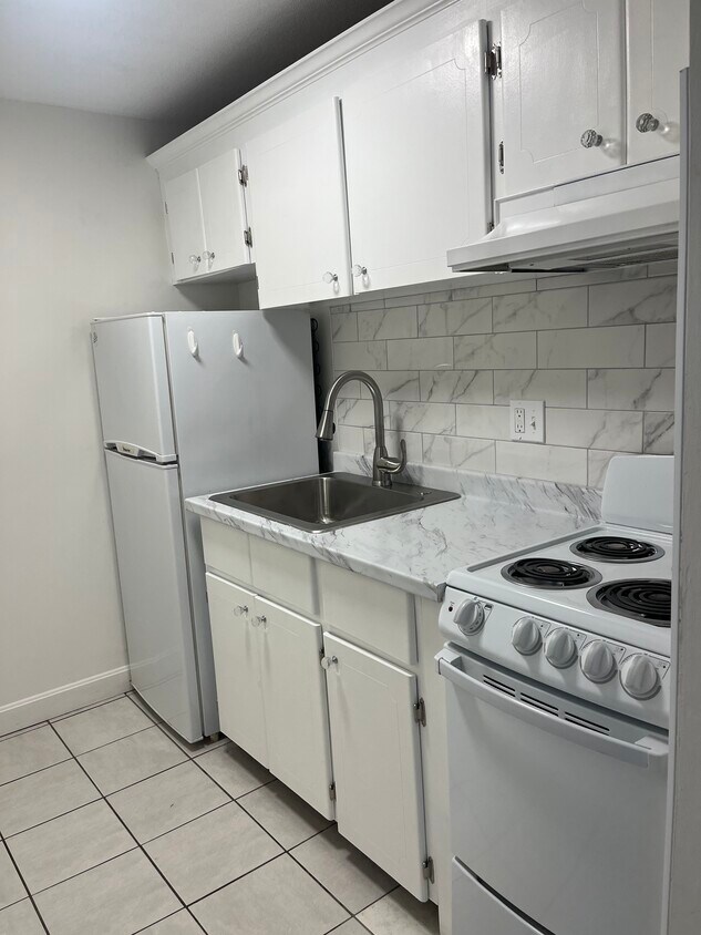 Photo - 64 Main St (Stoneham, MA)