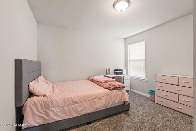 Foto del edificio - 110 Still Lk Dr