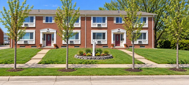 Foto del edificio - 4915 Briarwood Ave