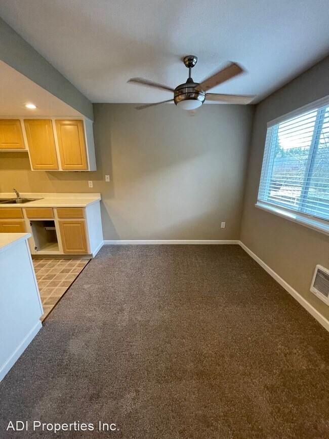 Building Photo - 2 br, 2 bath House - 9530 SW 146th Terrace #4