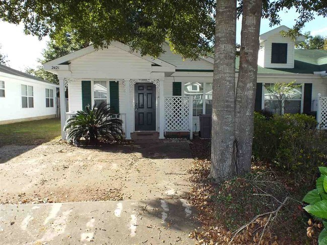 Foto del edificio - 2421 Spyglass Cir
