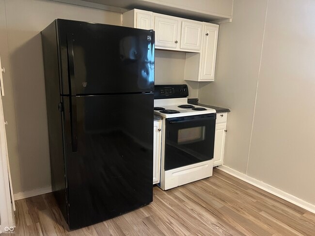 Building Photo - 2974 N Denny St