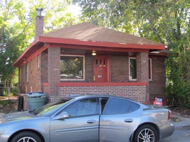Building Photo - 314 E Stanton Ave