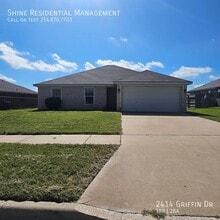 Building Photo - 2414 Griffin Dr
