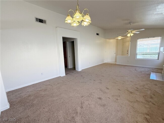 Foto del edificio - 3320 Misty Cloud Ct