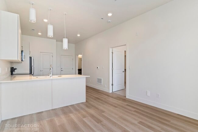 Building Photo - Wasatch View